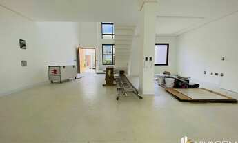 Imagem 7: Casa com 3 Quartos e 2 banheiros em condomínio fechado