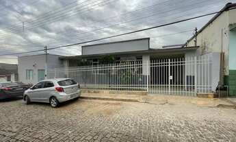 Imagem: Casa para aluguel, 3 quartos, 2 vagas, Centro