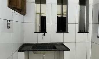 Imagem 2: Alugo casa com garagem incluso água com 1/4