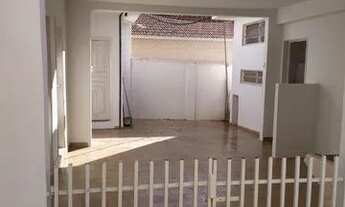 Imagem: Alugo quarto para mulher