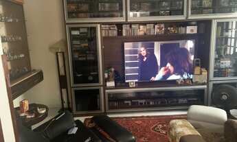 Imagem 4: Sobrado para venda tem 200 metros quadrados com 5 quartos em Ponta da Praia - Santos - SP