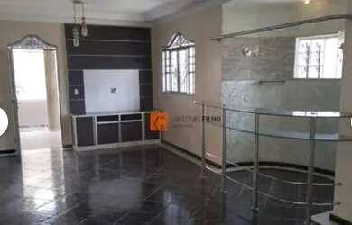 Imagem 2: Rua 12 4 quartos suíte Piscina e Churrasqueira