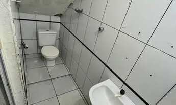 Imagem 6: Alugo casa com garagem incluso água com 1/4