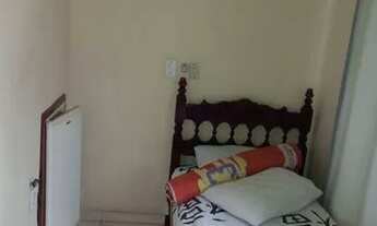 Imagem 2: Quarto mobiliado