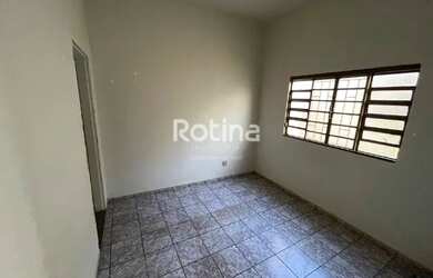 Imagem 3: Casa para aluguel, 3 quartos, 1 suíte, 1 vaga, Martins - Uberlândia/MG