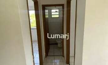 Imagem 2: Apartamento com 2 dormitórios para alugar, 55 m² por R$ 1.111,77/mês - Caramujo - Niterói