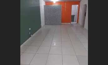 Imagem 6: Centro Gamboa Lojas com 35 e 60 metros metros R$ 800,00 e R$ 1.300,00