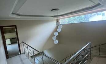 Imagem 2: Casa de condomínio sobrado para aluguel possui 260 metros quadrados com 5 quartos