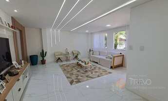 Imagem 2: Casa de condomínio sobrado para venda tem 267 metros quadrados com 6 quartos