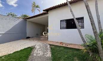 Imagem 3: Casa à venda no Cidade Jardim com 4/4 sendo um suíte com closet e banheira