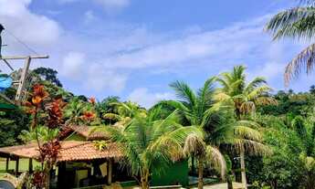 Imagem: Linda chácara ao lado de duas cachoeiras