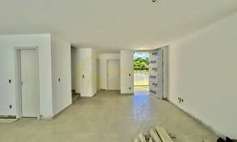 Imagem 2: Oportunidade Única em Manguinhos: Duplex com 4 Quartos e Acabamento Premium!