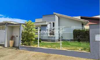 Imagem: Casa de de alvenaria e laje com piscina