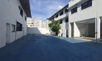 Imagem 2: Oportunidade Única: Ponto Comercial com 6 Quartos, 10 Salas e 1.500m² no Bosque da Saúde