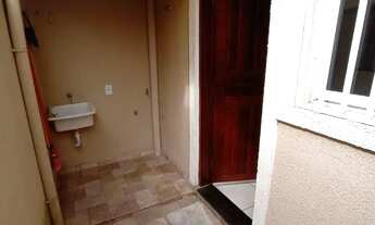 Imagem 4: Casa sobrado em condomínio fechado,dois dormitórios,uma vaga , excelente localização Aviaç