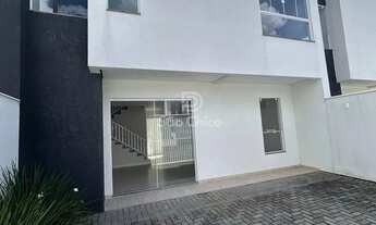 Imagem 2: Sobrado Geminado em Ubatuba com 3 dormitórios!