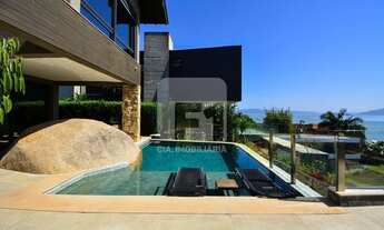 Imagem: Casa de 4 Suítes Vista Mar em Cacupé