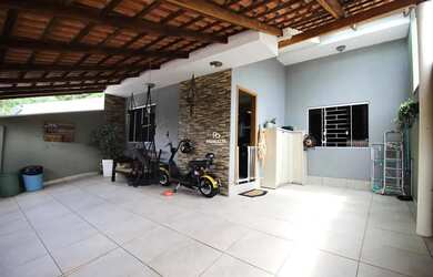 Imagem: Casa à venda 3 quartos, com Piscina no