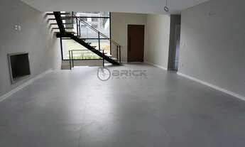 Imagem 3: Casa à venda com 4 quartos sendo 2 suítes, 405 m² em Quebra Frascos - Teresópolis/RJ