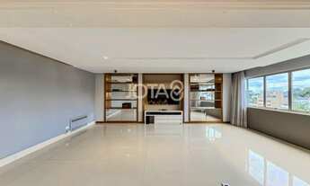 Imagem 7: APARTAMENTO REPAGINADO NO BATEL COM 3 QUARTOS E 256M2 Apartamento 3 quartos no batel - j8