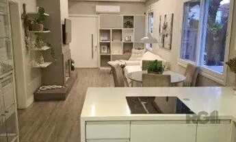 Imagem 6: Casa reformada com 3 dormitórios, 5 vagas no bairro São João