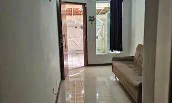 Imagem: ALUGA-SE CASA COM 02 QUARTOS POR R$2.500/MÊS