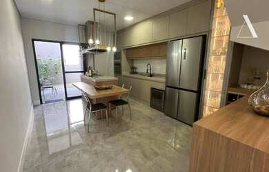 Imagem 2: Casa com 3 dormitórios à venda, 132 m² por R$ 840.000,00 - Bom Retiro - Joinville/SC