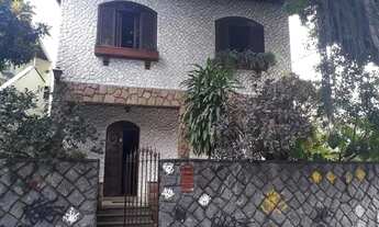 Imagem: Casa com 4 dormitórios à venda, 140 m²