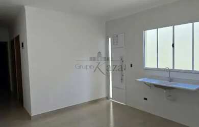 Imagem 3: Oportunidade - Casa Geminada - Parque Nova Esperança - 2 Dormitórios - 125m²