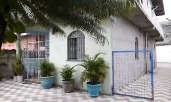 Imagem: /Casa com 3 Qrts e 2 apartamentos no Cidade