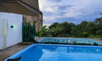 Imagem: Espaço de eventos com piscina