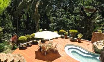 Imagem 5: Casa cercada pela natureza, em condomínio fechado com 550 m², 3 quartos, 1 suíte, piscina