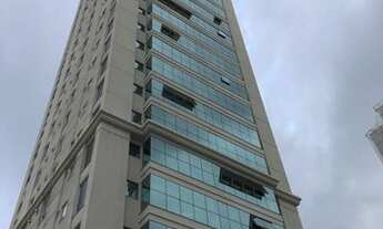 Imagem 2: Apartamento alto padrão mobiliado e decorado com vista no centro