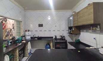 Imagem 5: Casa proximo a estação