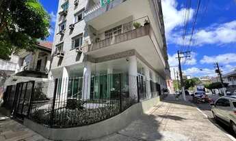 Imagem: Edifício N. Sra. De Nazaré Amplo Apartamento