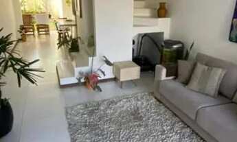 Imagem 2: OPORTUNIDADE - CHARMOSA CASA DÚPLEX EM ABRANTES!