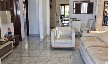 Imagem 2: Casa de 150m2 com 3 Quartos + DCE + Espaço Gourmet, à 100m do Mar