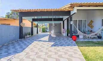 Imagem 2: Casa à Venda na Praia de Canasvieiras em Florianópolis/SC com 1 Suíte + 3 Dormitórios + Es