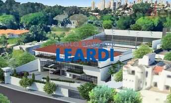 Imagem: CASA ASSOBRADADA - REAL PARQUE - SP