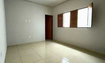 Imagem 4: Casa 2/4 recém reformada