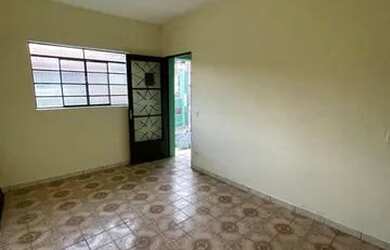 Imagem 4: Casa para Venda em Pinhalzinho, Jardim do Limão, 3 dormitórios, 1 banheiro, 1 vaga
