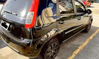 Imagem: Ford Fiesta Hatch 1.6