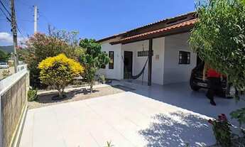 Imagem 3: Casa para venda possui 304 metros quadrados com 3 quartos em Arembepe (Abrantes) - Camaçar