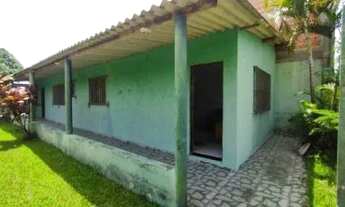 Imagem: Casa a venda no litoral com 2 dormitórios