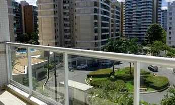 Imagem 2: Apartamento para venda possui 131 metros quadrados com 4 quartos em Alphaville I - Salvado