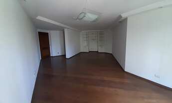 Imagem 4: OPORTUNIDADE - 4 Dormitórios (1 Suíte) - 2 Vagas Demarcadas - 158m²