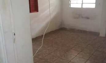 Imagem 5: Aluga-se casa 3 comodos quintal e garagem