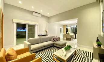 Imagem 2: Oportunidade no condomínio! Casa finamente mobiliada e decorada!