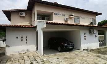 Imagem: Imóvel para venda tem 329 metros quadrados