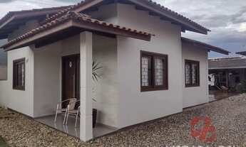 Imagem 2: Casa à Venda em Universitário Tijucas, 3 Quartos, 120m², R$850mil